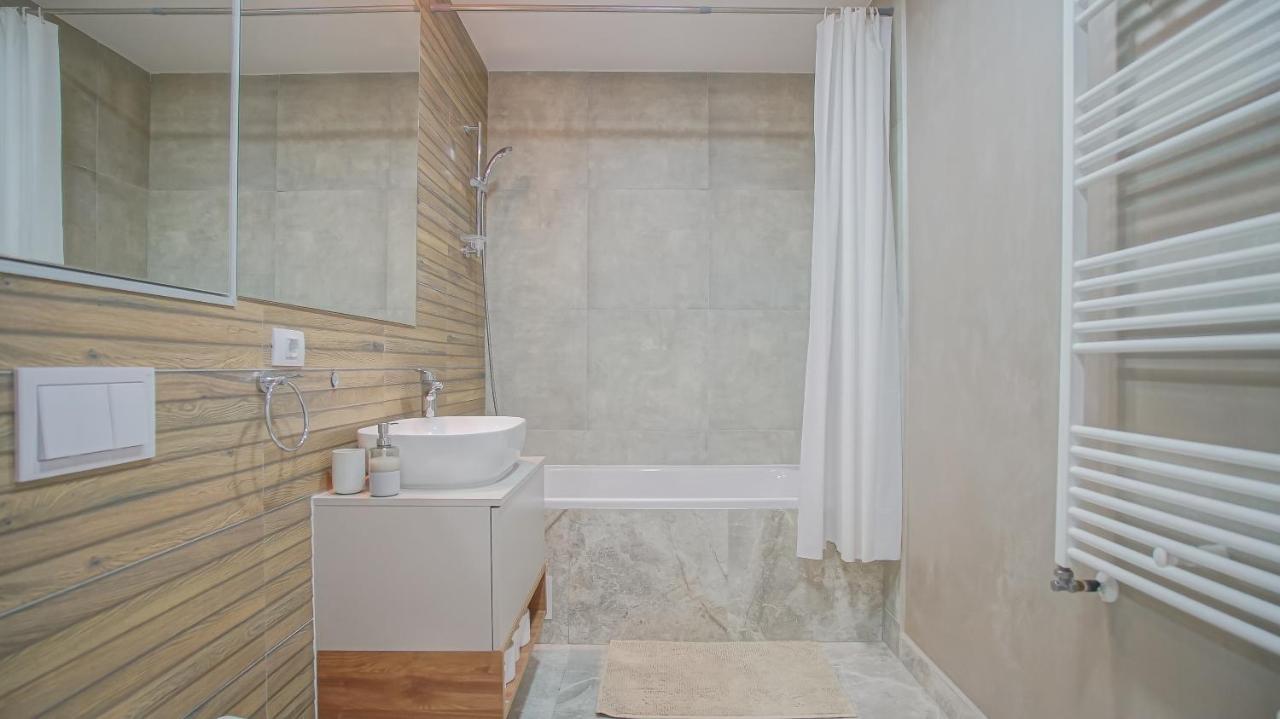 Grandis Studio Coresi Brasov Exterior photo